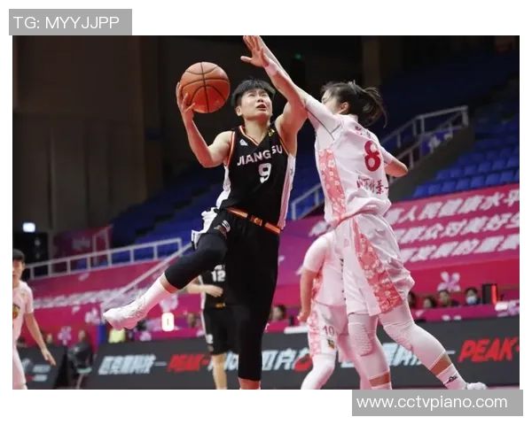 深圳羽毛球队在全国锦标赛中以90分稳居积分榜首位展现强劲实力 深圳羽毛球队在全国锦标赛中以90分稳居积分榜首位展现强劲实力